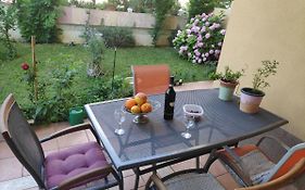 Spacious Apartment With Big Garden Near Beach